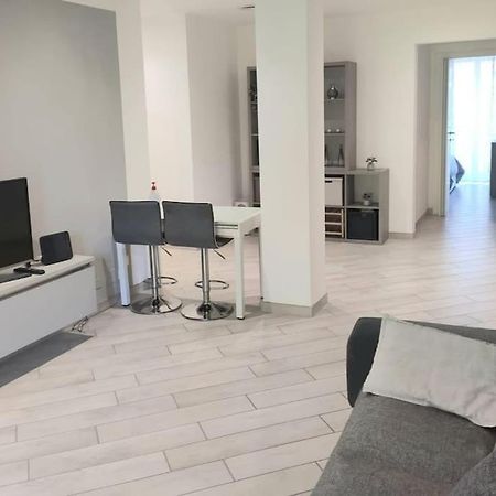 Ampio Bilocale In Zona Porta Vittoria / Corso Lodi Appartamento Milano Esterno foto