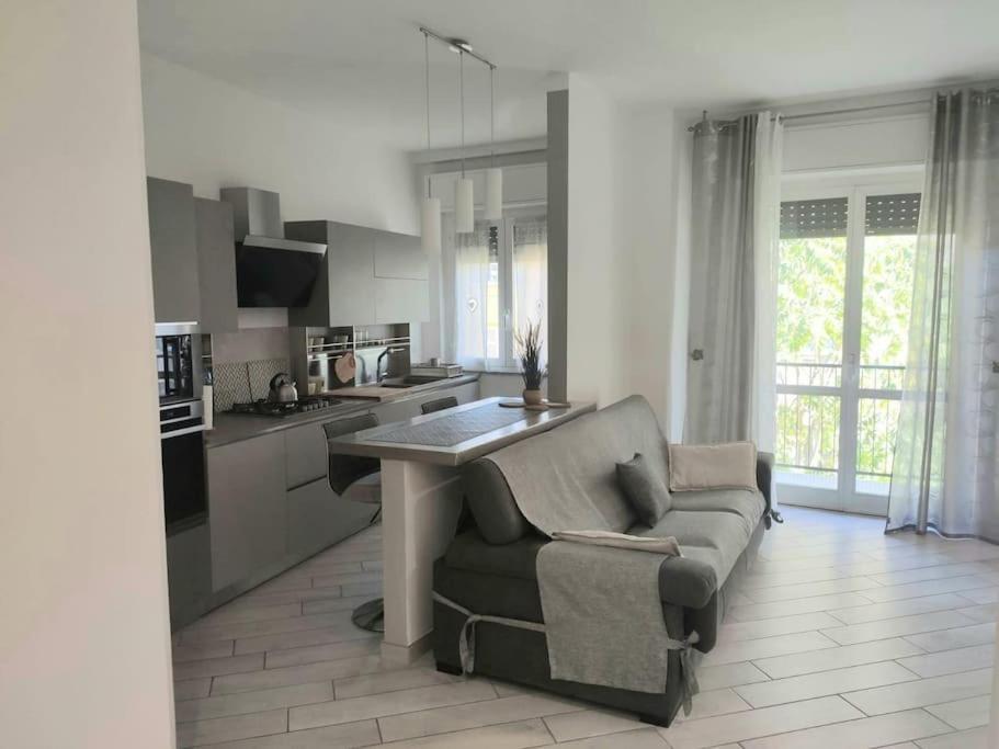 Ampio Bilocale In Zona Porta Vittoria / Corso Lodi Appartamento Milano Esterno foto